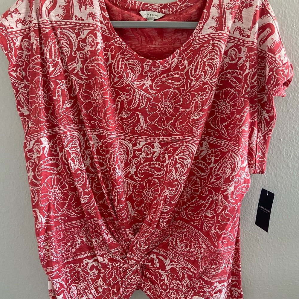 Lucky Brand knotted red & white top
